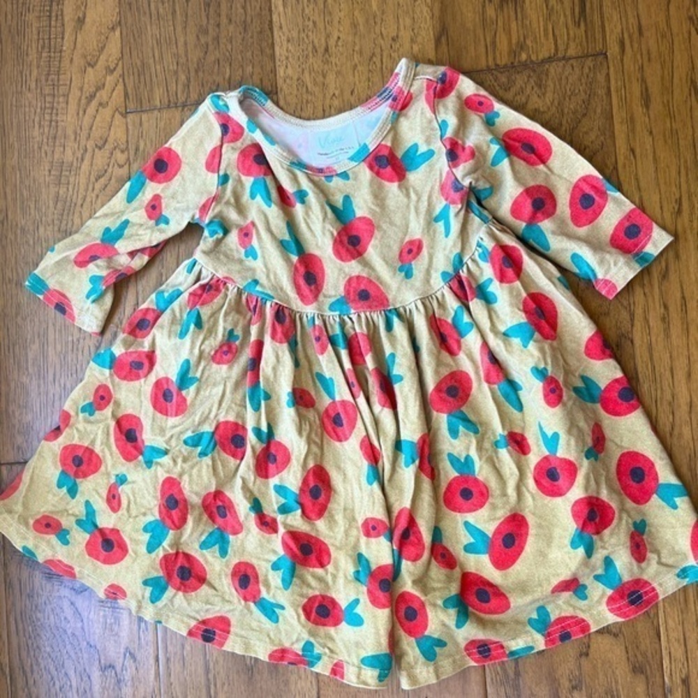 Vivie & Ash Bamboo Three Quarter Sleeve Twirly Dress, Floral/ Poppy Size 3T, GUC